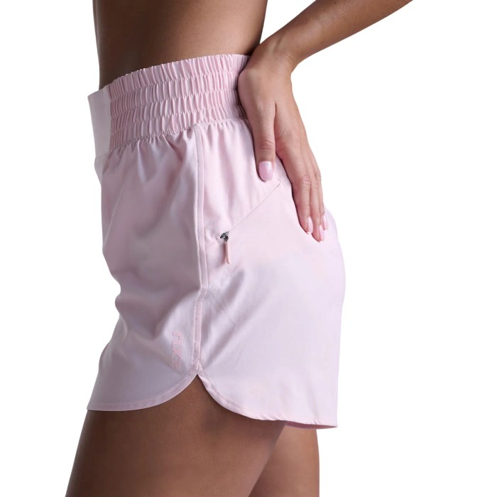 2XU Aero Hi-Rise 4 Inch Womens Shorts - Pink Frost/Pink Reflective