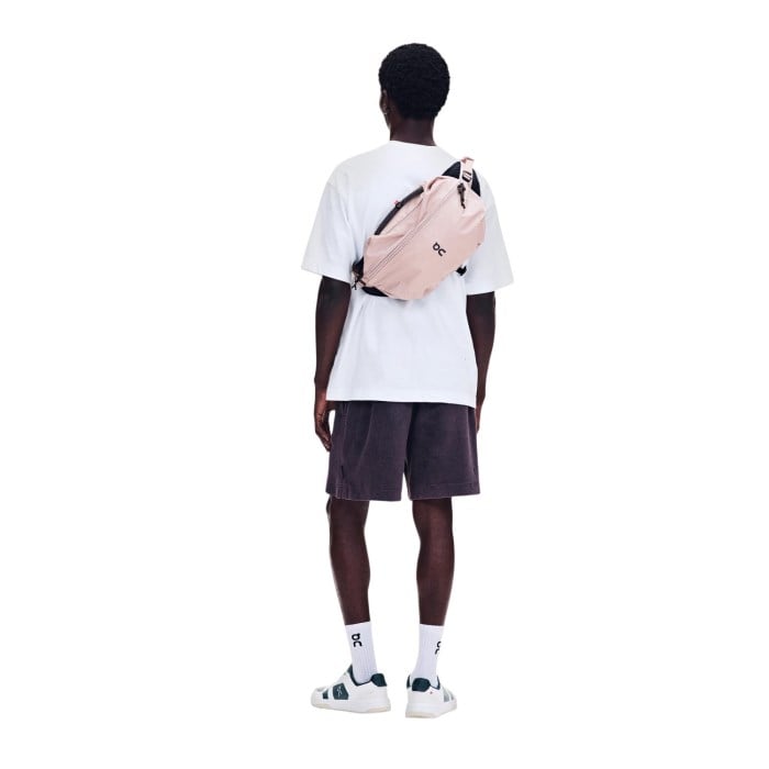 On Sling Pack 9L - Biscuit/Black - image 4
