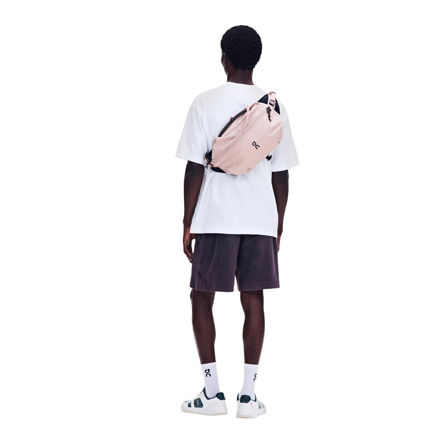 On Sling Pack 9L - Biscuit/Black - image 4