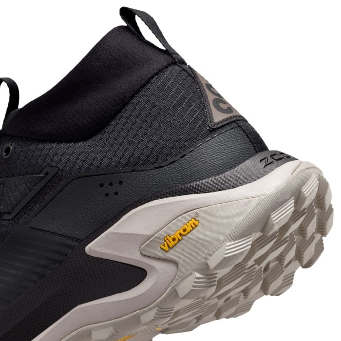 Nike ACG Zegama Hike - Mens Hiking Shoes - Black/Ironstone/Cream - image 9