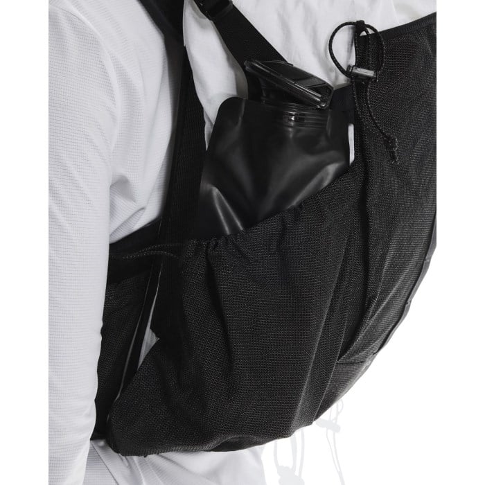 On Trail Pack 20L Backpack - White/Black