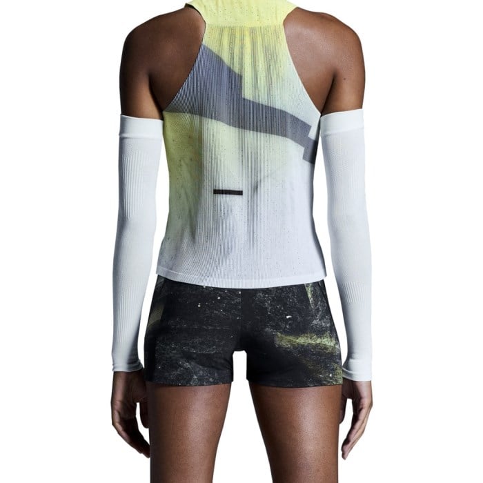 On Running Performance Unisex Arm Sleeves - White/White
