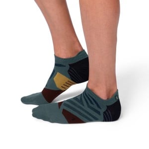 On Mens Running Low Socks