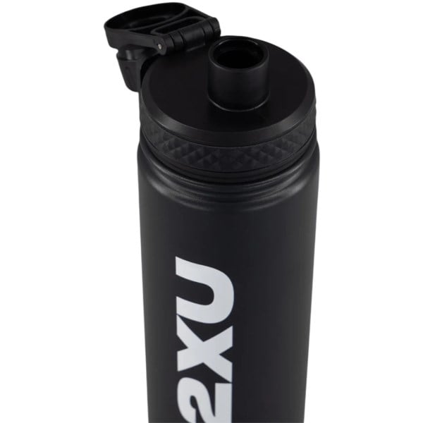 2XU Metal Water Bottle 550ml - Black/White
