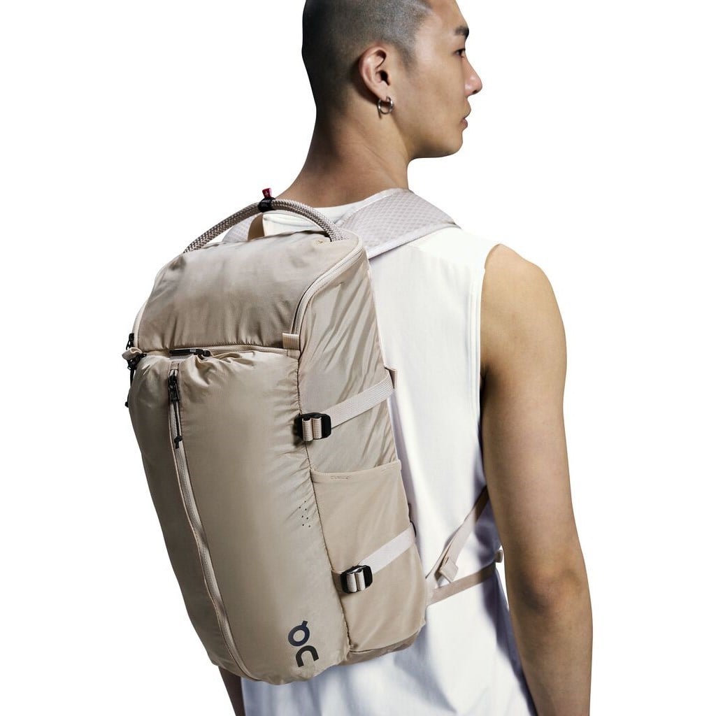 On Speed Pack 18L Lite Backpack - Sand