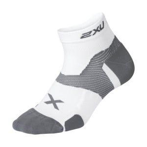 2XU Vectr Cushion 1/4 Crew - Unisex Running Socks
