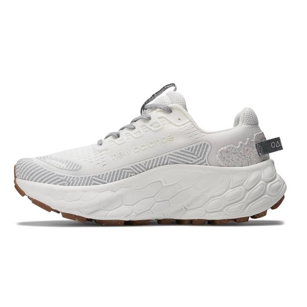 New Balance Fresh Foam More Trail v3 - Mens Trail Running Shoes - White/Turtledove