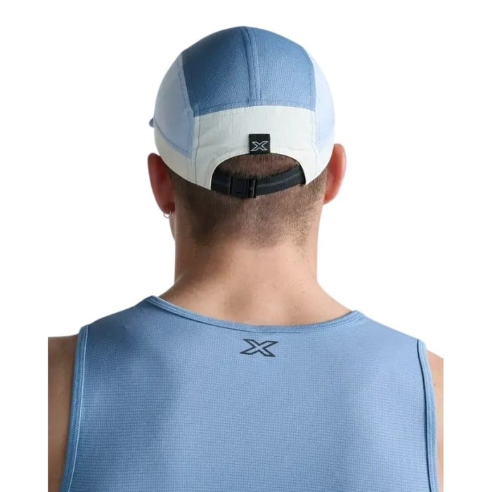 2XU Light Speed Small Cap - Halogen/Halogen Reflective - image 2