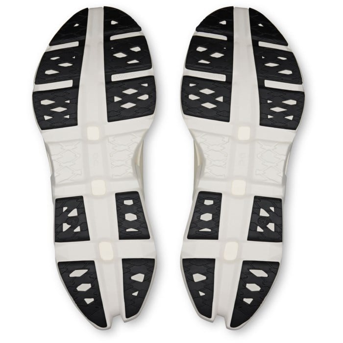 On Cloudmonster Hyper 3 - Mens Running Shoes - Black/Ivory