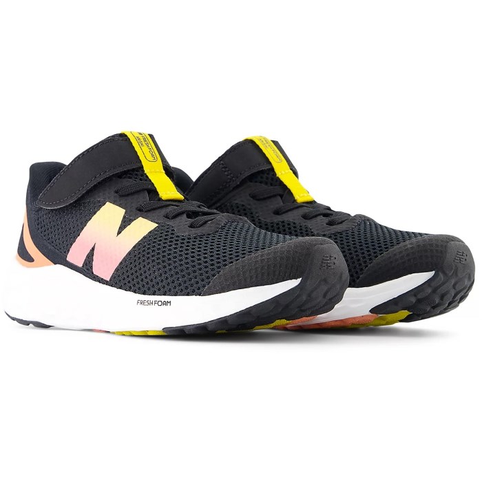 New Balance Fresh Foam Arishi v4 Velcro- Kids Running Shoes - Black/Orange