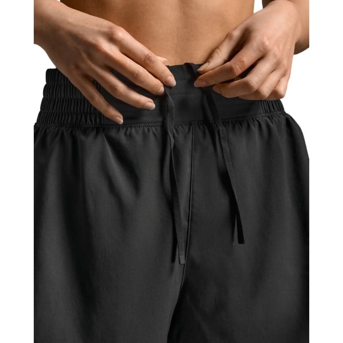 2XU Aero Hi-Rise 4 Inch Womens Shorts - Black/Silver Reflective