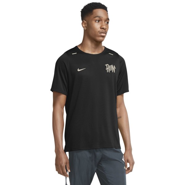 Nike Dri-Fit Rise 365 Wild Run Mens Running T-Shirt - Black/Light Bone/Reflective Silver