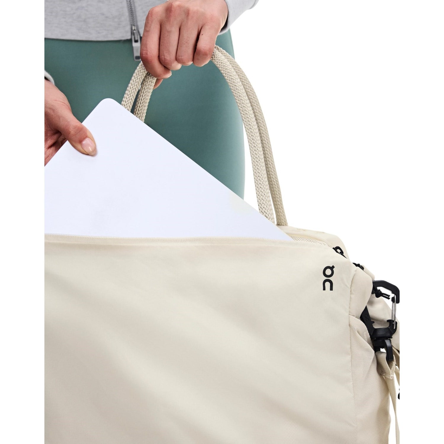 On Track Pack 35L Lite - Cream - image 3