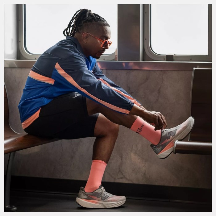 New Balance FuelCell Rebel v5 New York - Womens Running Shoes - Grapefruit/Grey Matter/Poppy