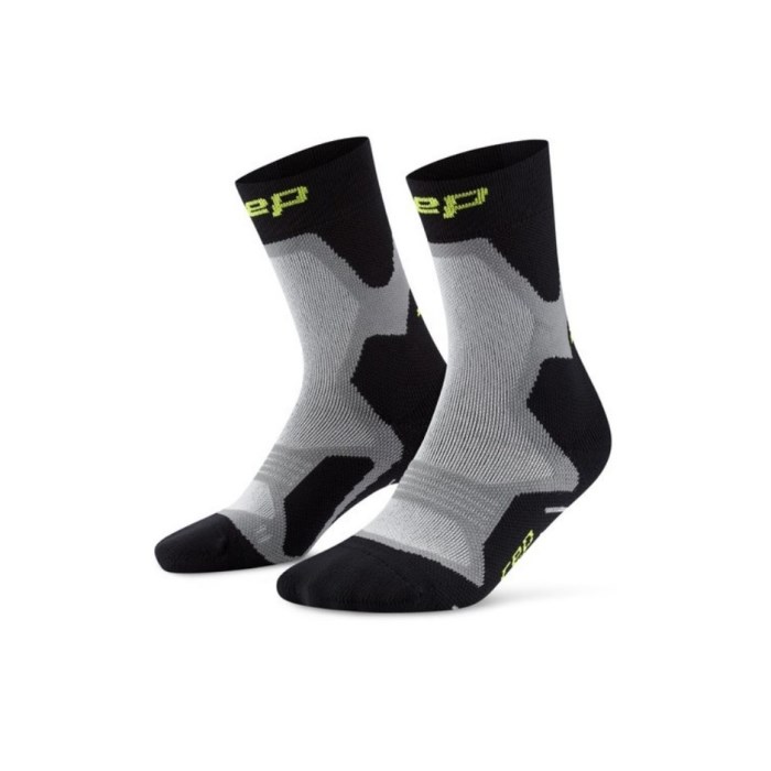 CEP Core Run Cushion Mid Cut Unisex Compression Socks - Black