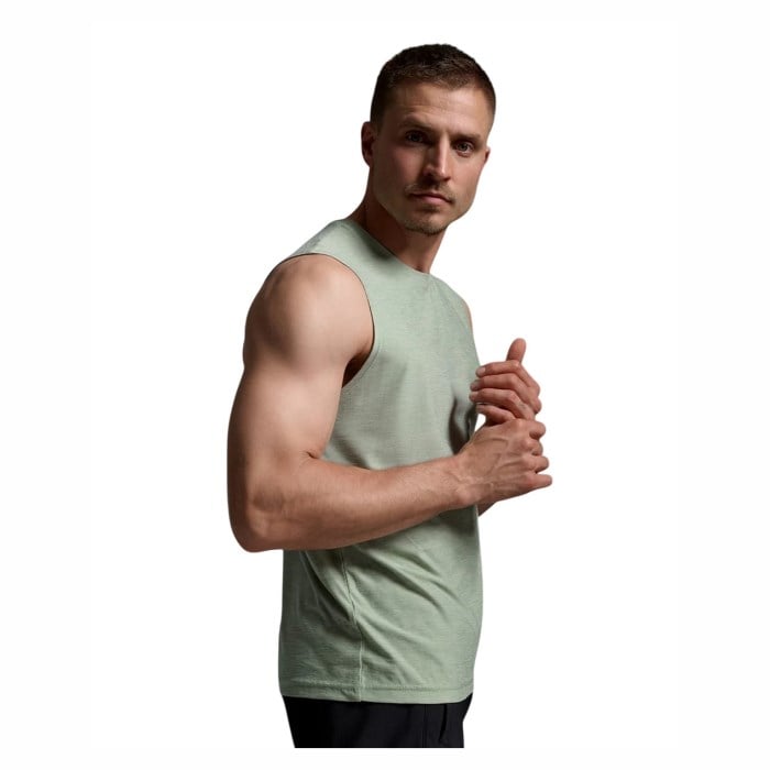 2XU Aero Mens Signature Tank - Eucalyptus/Eucalyptus - image 3