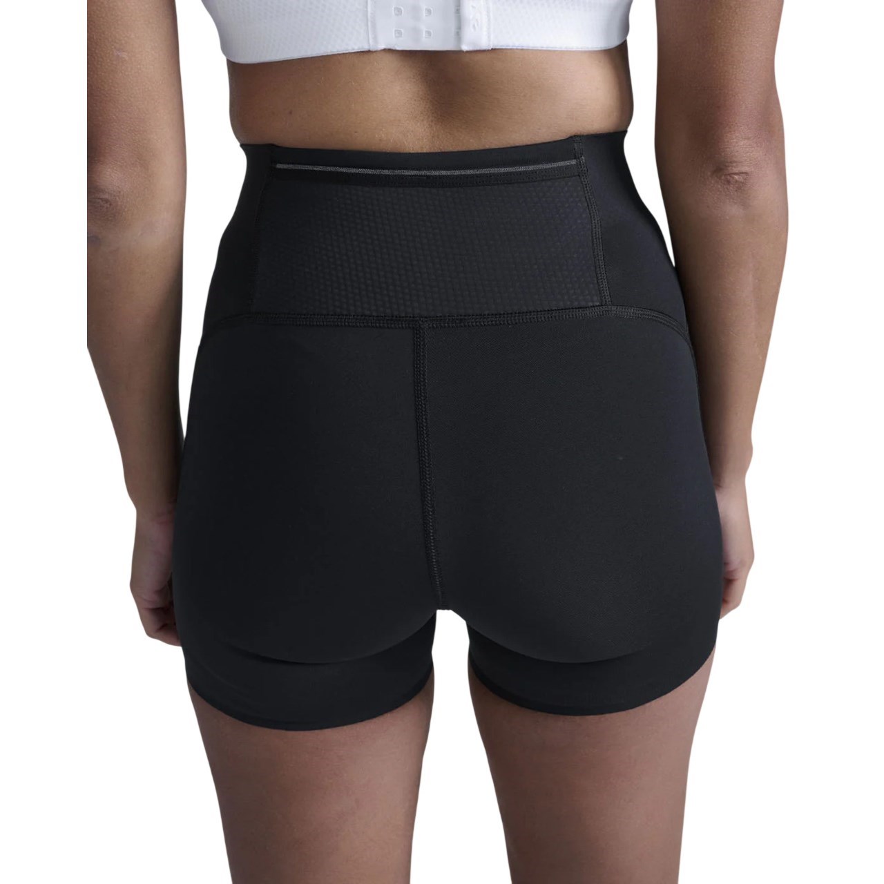 2XU Aero Mesh Hi-Rise Womens 4 Inch Compression Shorts - Black/Silver Reflective
