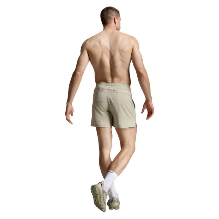 2XU Aero 5 Inch Mens Running Shorts - Pebble/Black Reflective - image 3