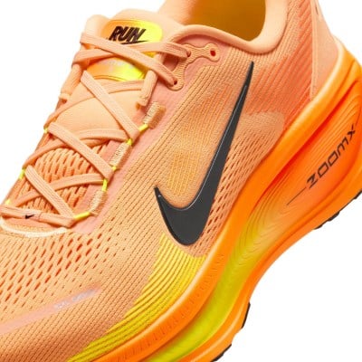 Nike Vomero 18 - Mens Running Shoes - Orange Chalk/Black/Total Oramge/Volt