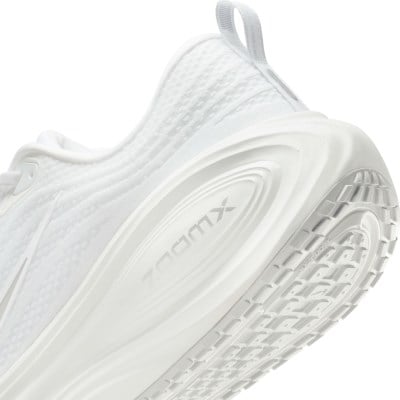 Nike Vomero Plus - Mens Running Shoes - White/Summit White/Photon Dust