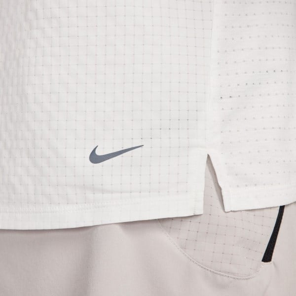 Nike Dri-Fit Trail Solar Chase Mens Trail Running T-Shirt - Summit White/Black