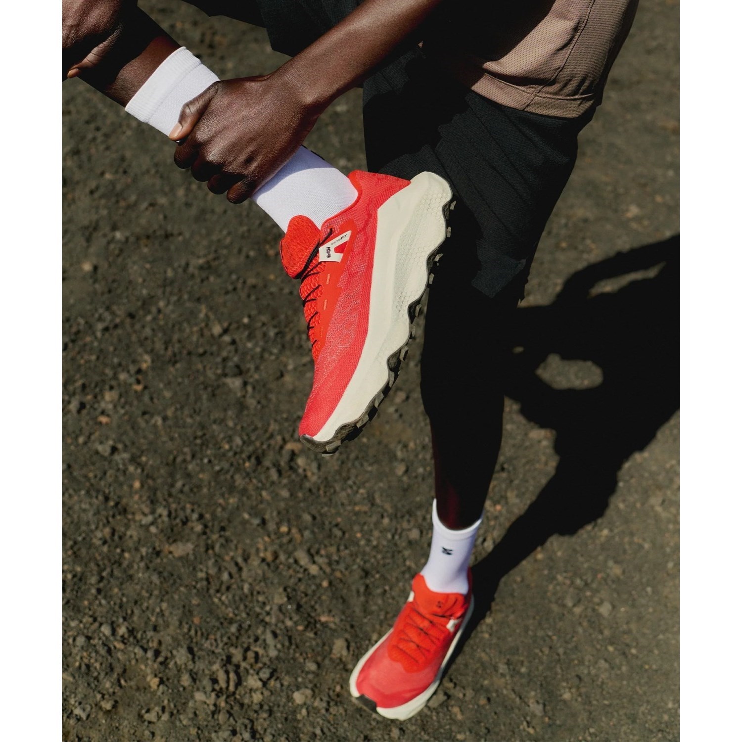 Salomon Ultra Glide 4 - Mens Trail Running Shoes - Fiery Red/Vanilla Ice/Black