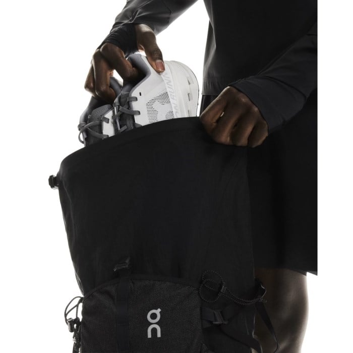 On Trail Pack 20L Backpack - Black