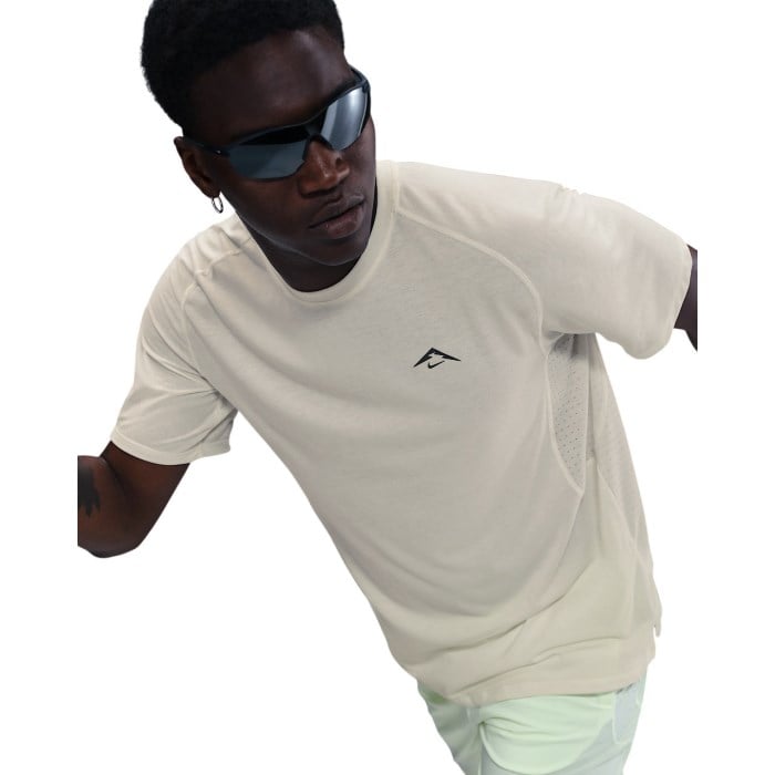 Nike Solar Chase ADV Running T-Shirt - Mens - Sail/Black