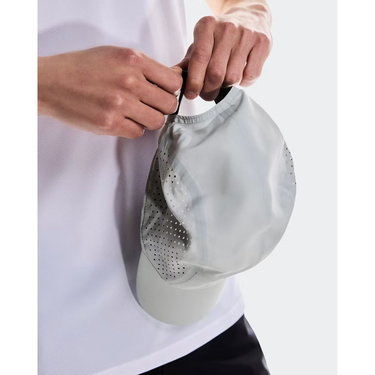 On Running Lightweight Running Cap - Glacier