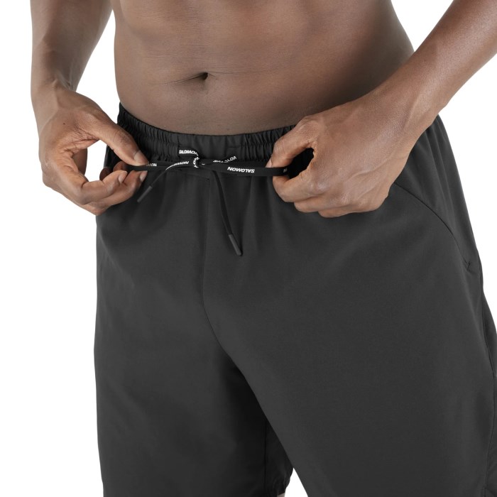 Salomon Shakeout Core 7 Inch Mens Shorts - Deep Black