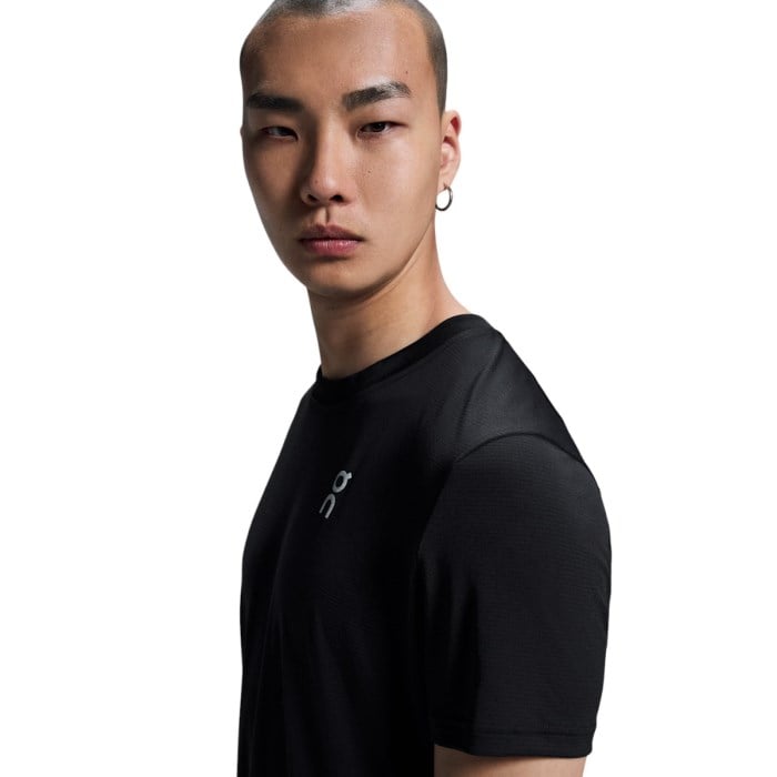 On Running Pace-T Mens Running Top - Black/Iron