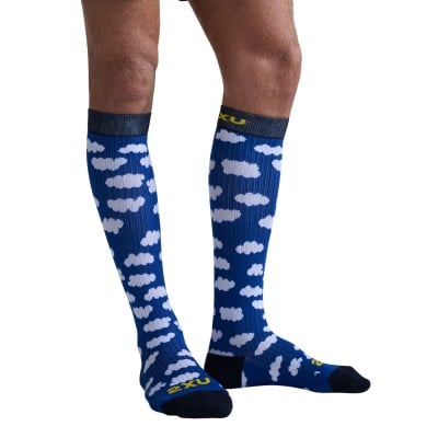 2XU Flight Bamboo Charcoal Unisex Compression Socks - Dark Cloud/Yellow