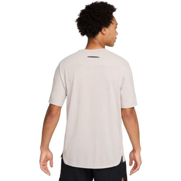 Nike Solar Chase ADV Running T-Shirt - Mens - College Grey/Black