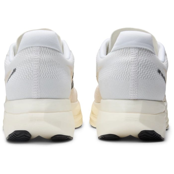 New Balance FuelCell Supercomp Elite v5 - Womens Racing Shoes - Linen/White/Gold Metallic