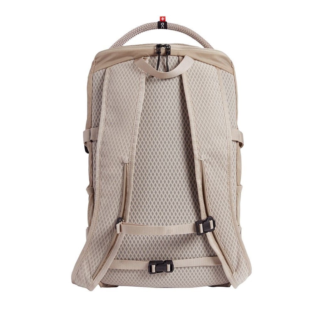 On Speed Pack 18L Lite Backpack - Sand