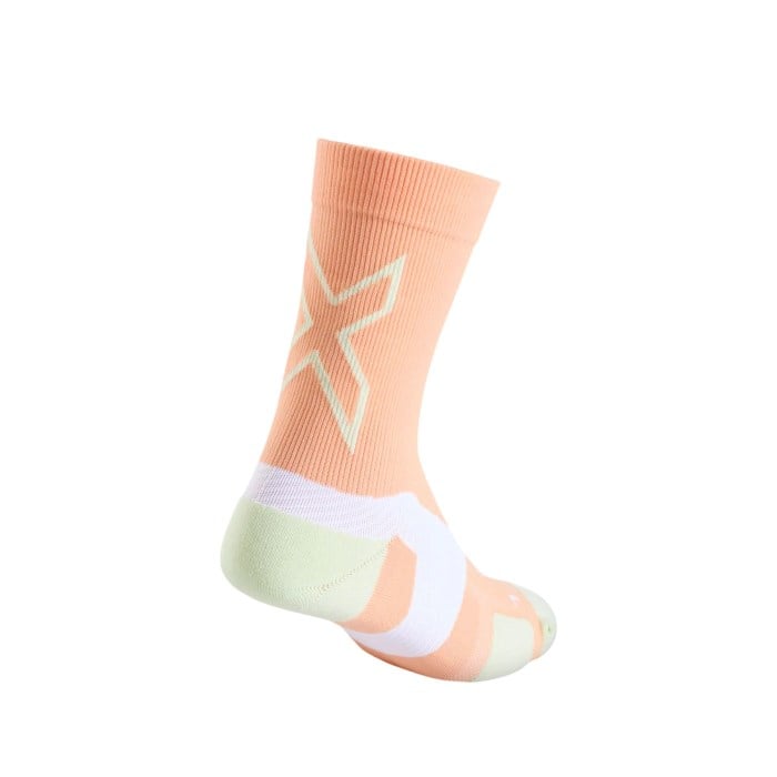 2XU Vectr Light Cushion Crew Running Socks - Fuzzy Peach/Mint Dust