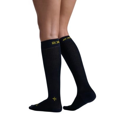 2XU Flight Bamboo Charcoal Unisex Compression Socks