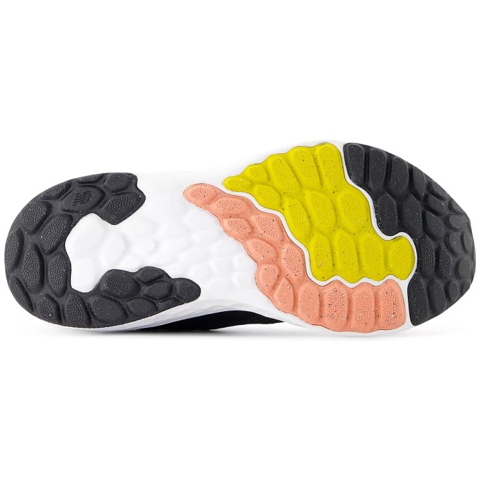 New Balance Fresh Foam Arishi v4 Velcro- Kids Running Shoes - Black/Orange