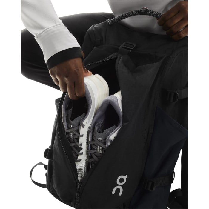On Speed Pack 30L - Black/Magnet