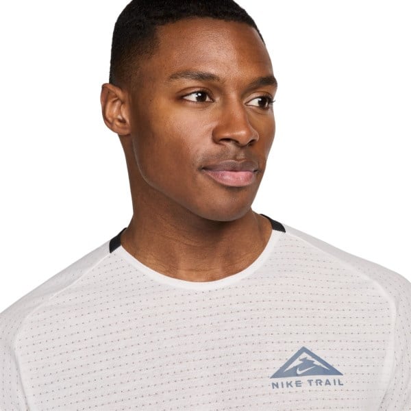 Nike Dri-Fit Trail Solar Chase Mens Trail Running T-Shirt - Summit White/Black