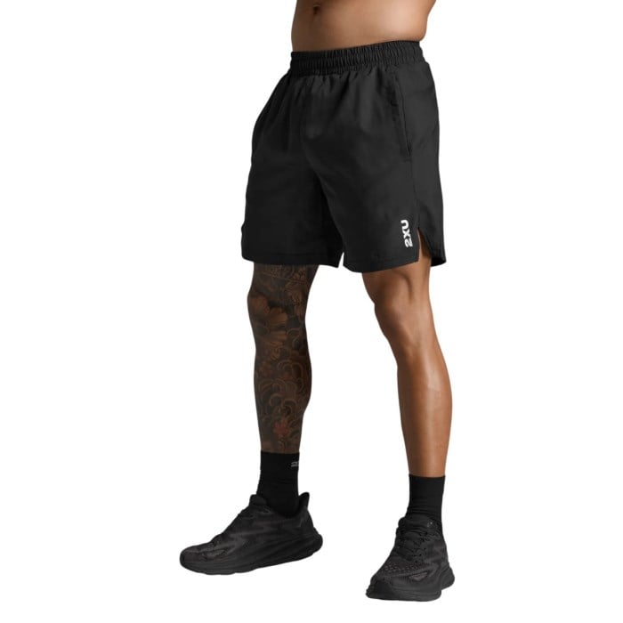 2XU Aspire Mens 7 Inch Shorts - Black/White