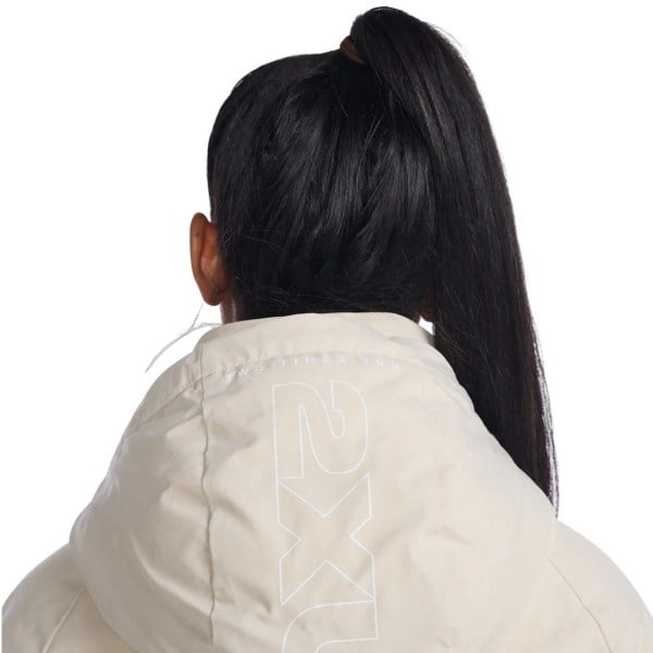 2XU Commute Womens Longline Insulation Jacket - Linen/White