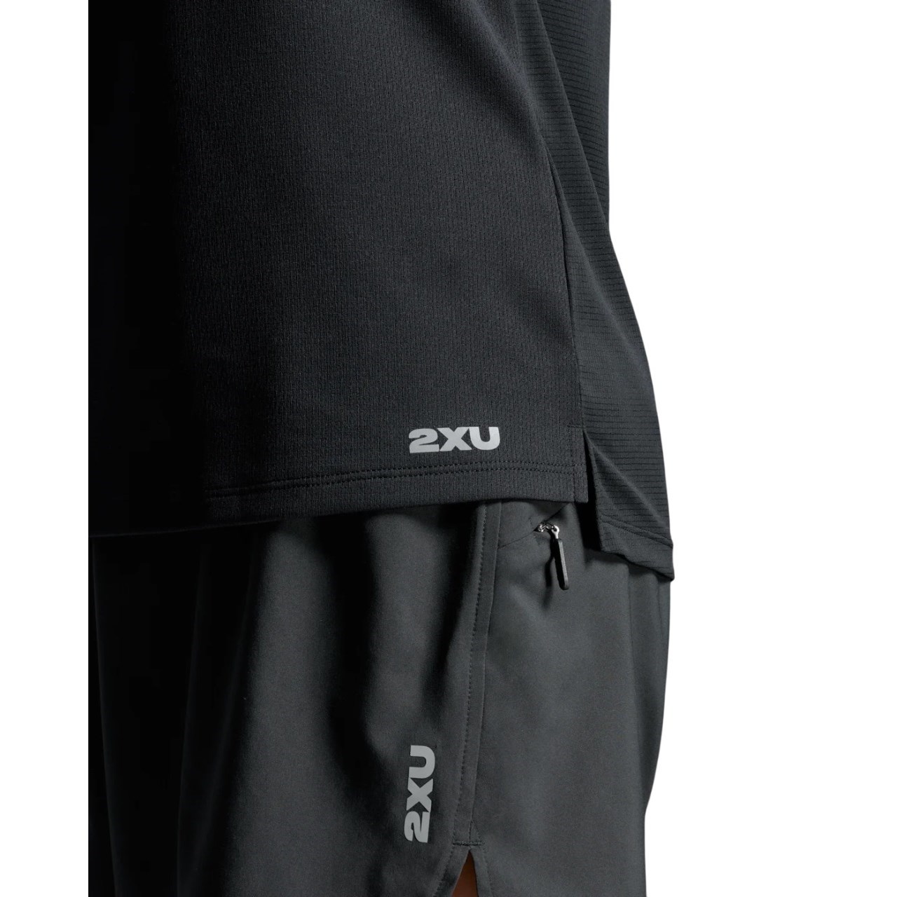 2XU Womens Aero Mesh Singlet - Black/Reflective Silver