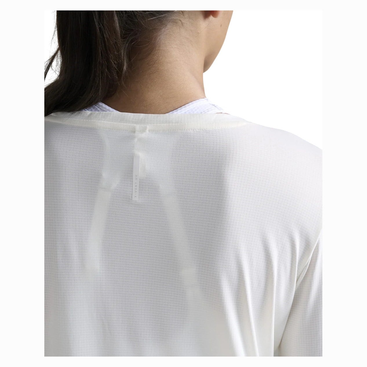 2XU Aero Trail Womens Long Sleeve Top - Chalk/White Reflective - image 6