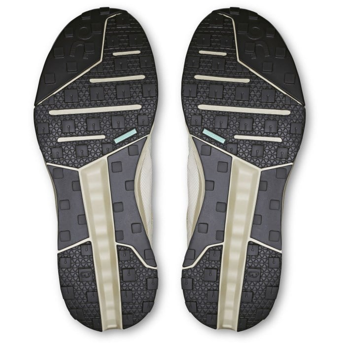 On Cloudhorizon Waterproof - Mens Hiking Shoes - Ghost/Ivory