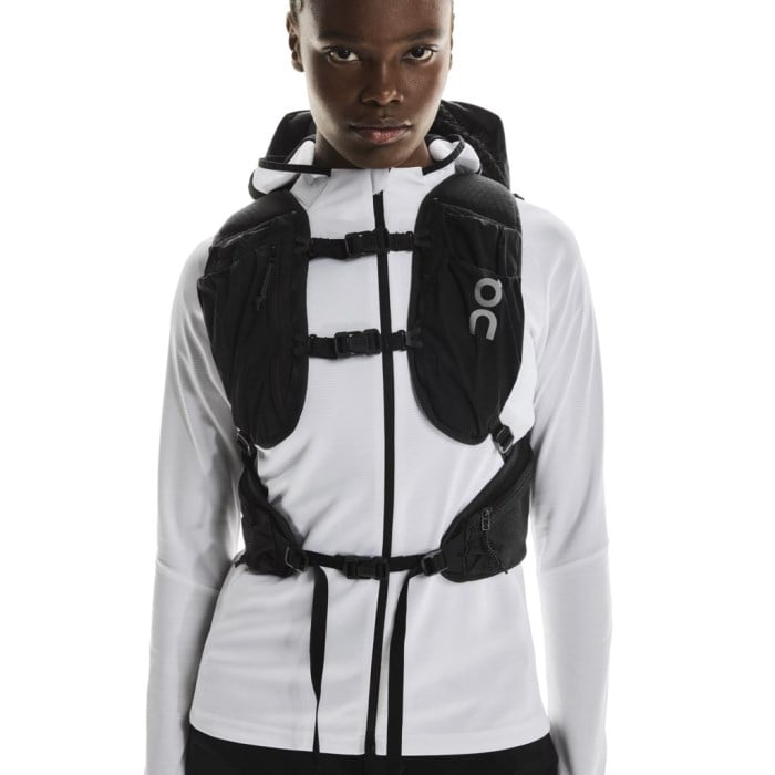 On Trail Pack 20L Backpack - Black