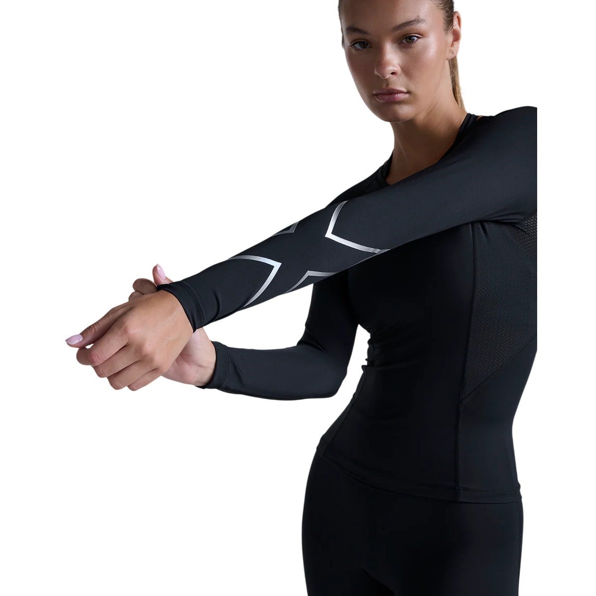 2XU Core Compression Womens Long Sleeve Running Top - Black/Silver - image 5