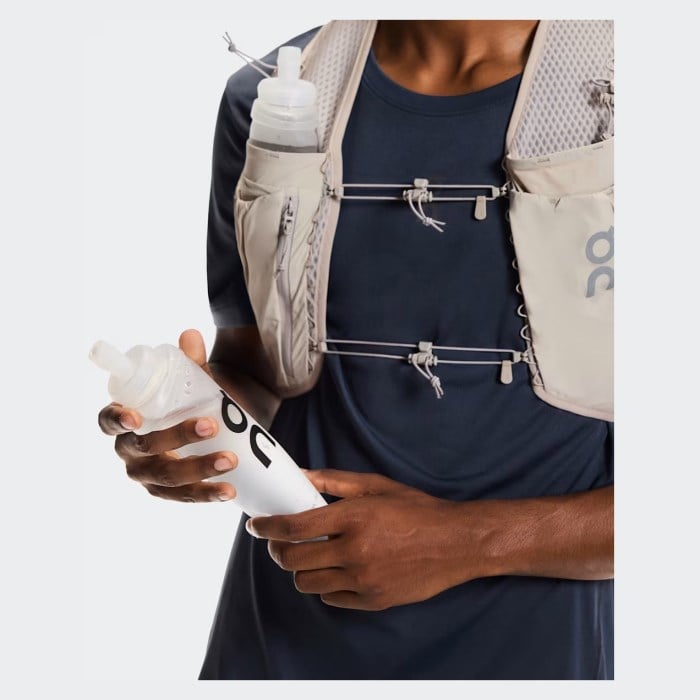 On Ultra Vest Pro with Flasks - Fog - image 8