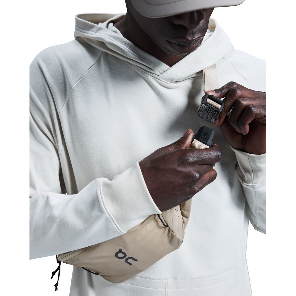 On Waist Pack 2L Lite - Sand