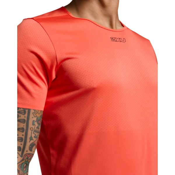 2XU Mens Light Speed Tech Tee - Ember/Black Reflective
